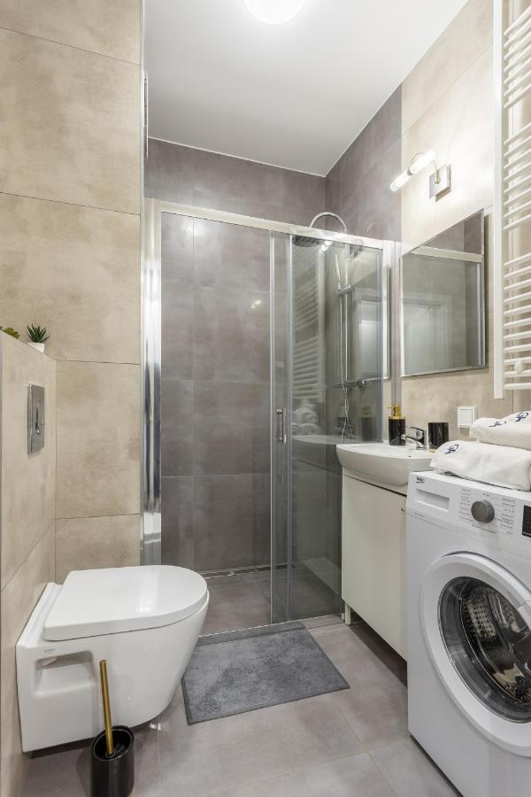 Golden Apartments Warsaw - Bright And Modern Apartments -Premium Building In Top Location- Solidarnosci 외부 사진